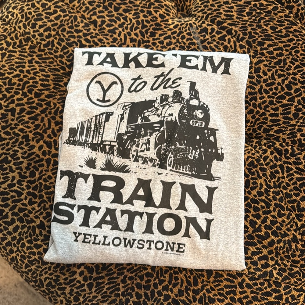 Yellowstone Gray Long Sleeve Graphic Shirt